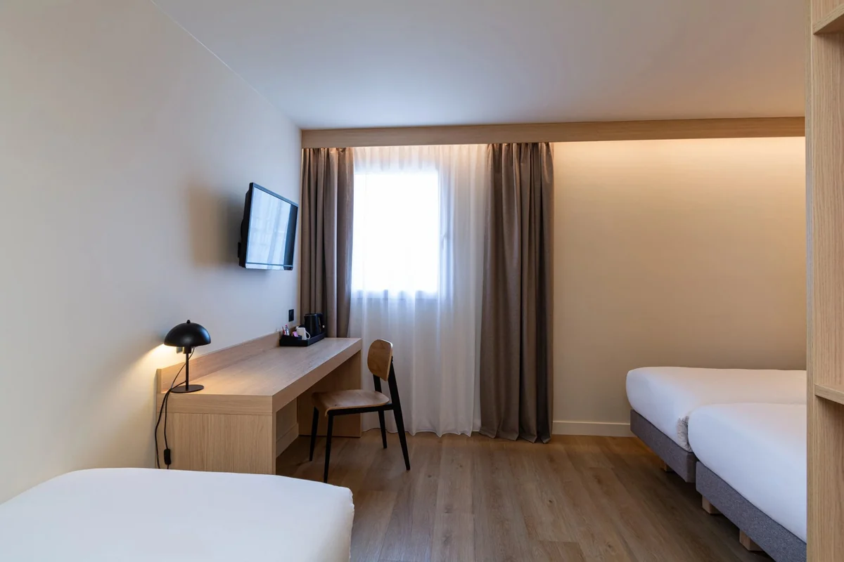 Hôtel situé à Rouen au bord de la Seine — photo 3